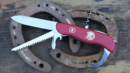 🔴 Navaja Victorinox Equestrian Roja Original – 12 Funciones